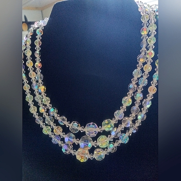 Triple Strand Necklace Aurora Borealis Vintage Crystal Graduated Beads 14-15.5" - Picture 3 of 6